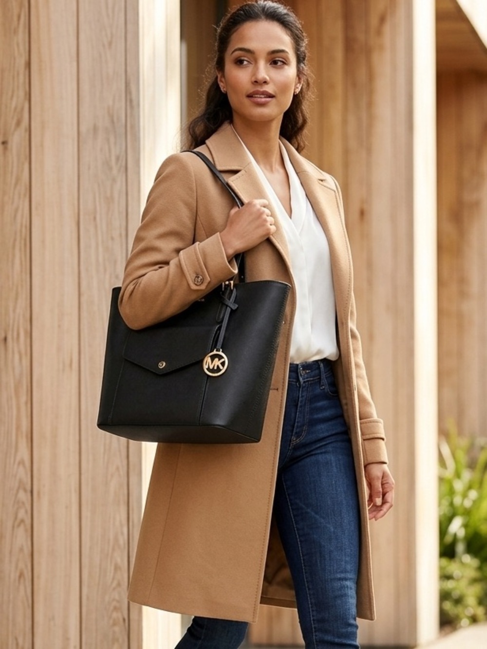 Michael Kors Medium Jet Set Pocket Tote Bag